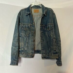 Vintage Levi’s jean jacket